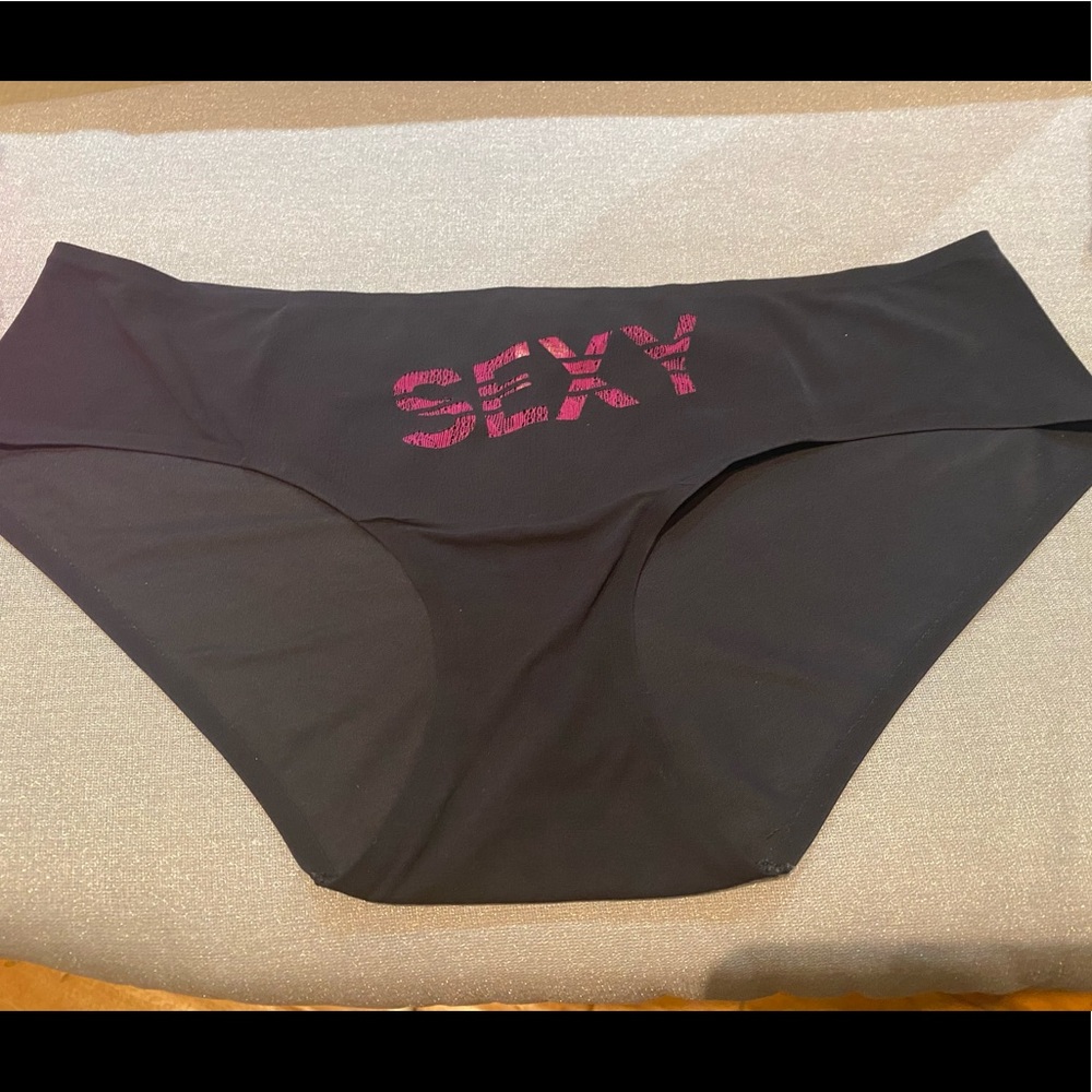 NWOT Victoria’s Secret Very Sexy Bikini, Size M